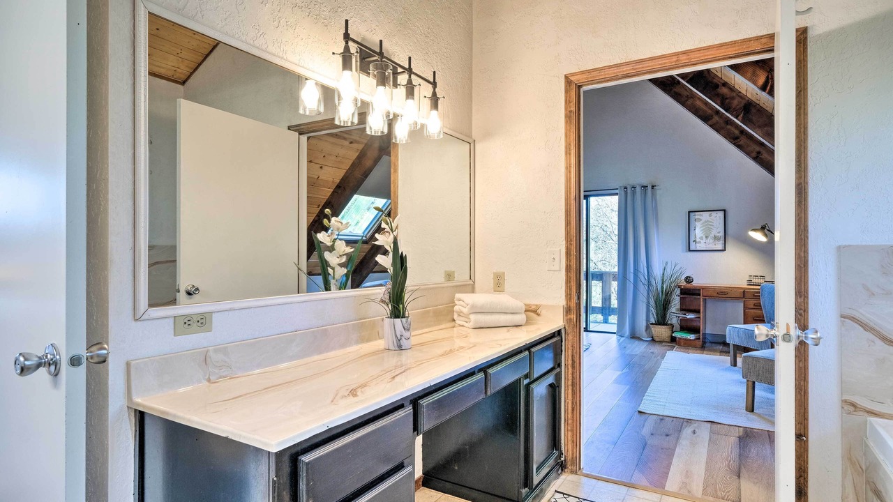 Photo of Bathroom in Groveland