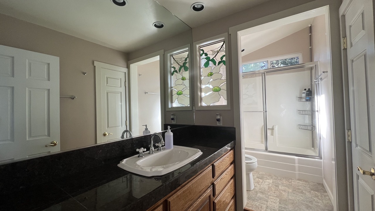 Photo of Bathroom in Glencoe