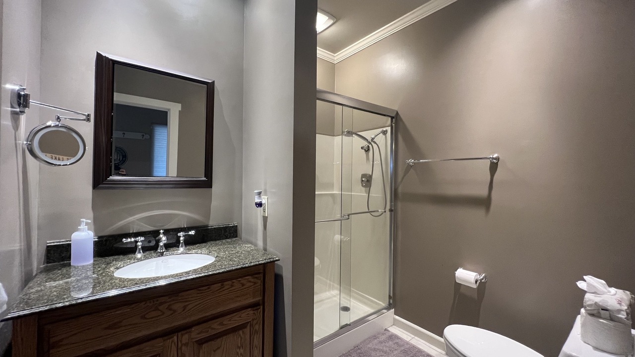 Photo of Bathroom in Glencoe