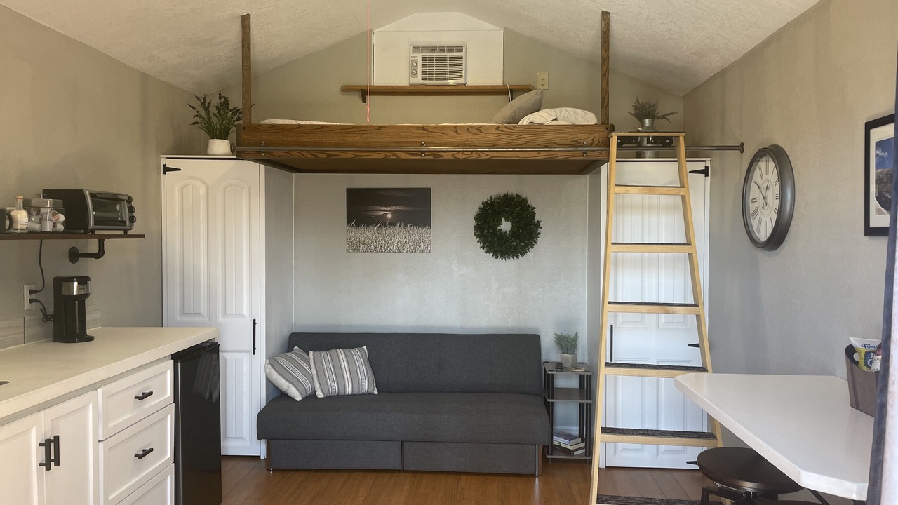 Photo of Livingroom in West Ridge