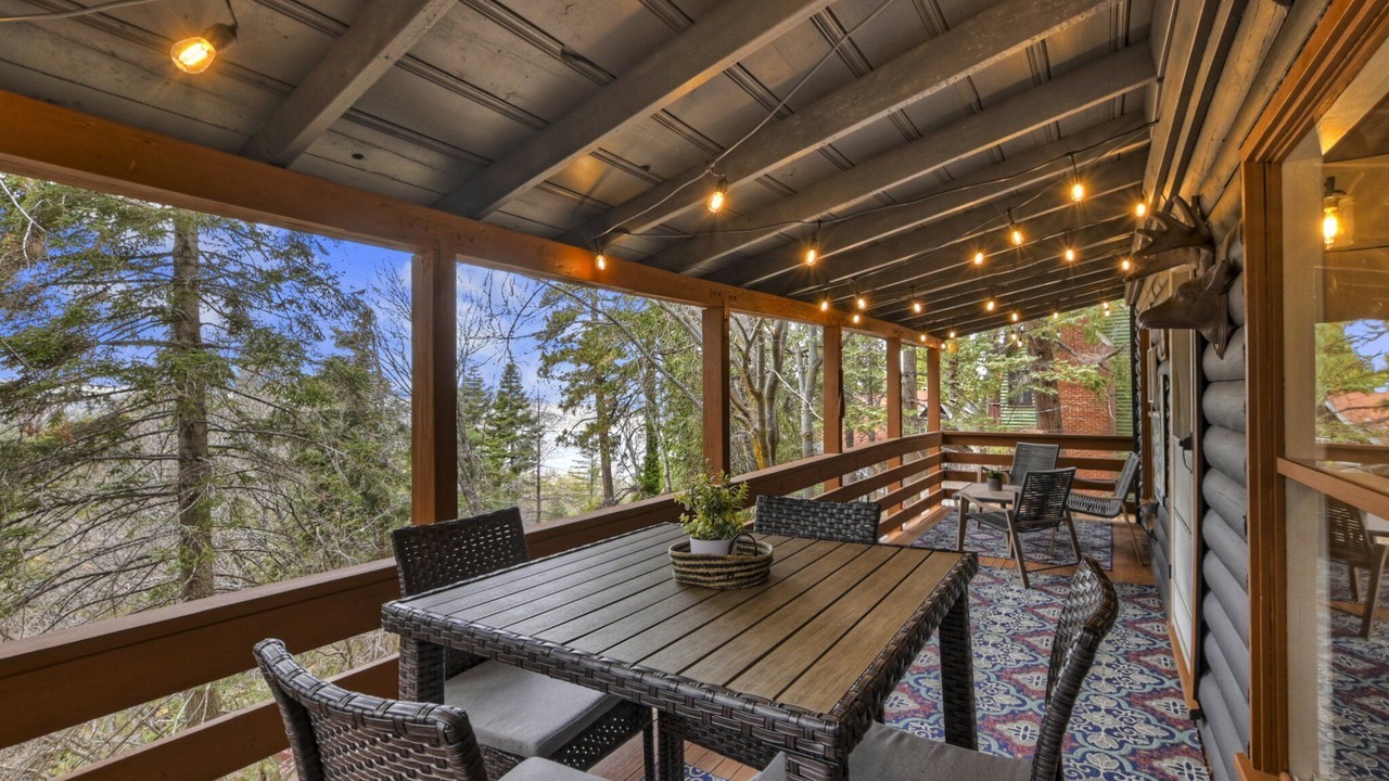 Photo of Outdoor in Arrowhead Villas