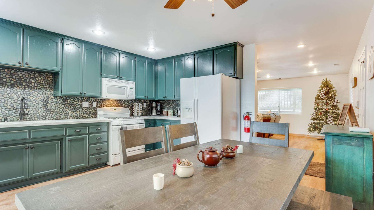 Photo of Kitchen in Arrowhead Villas