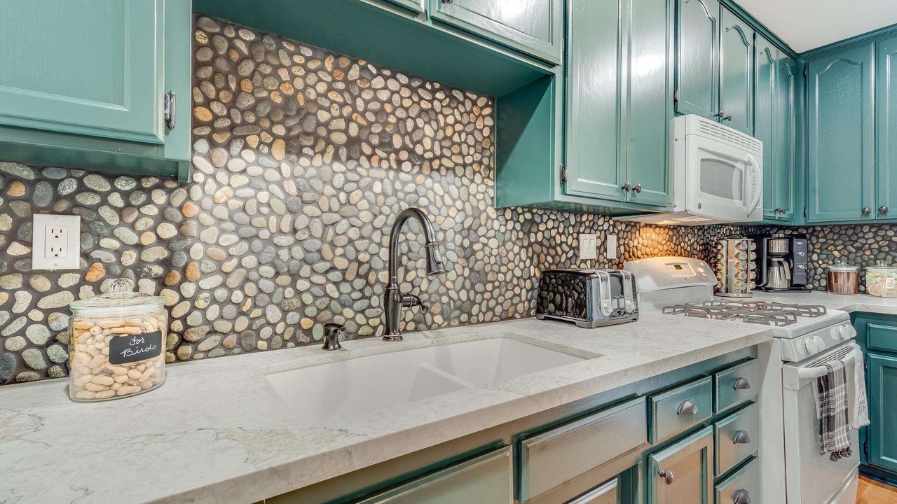 Photo of Kitchen in Arrowhead Villas