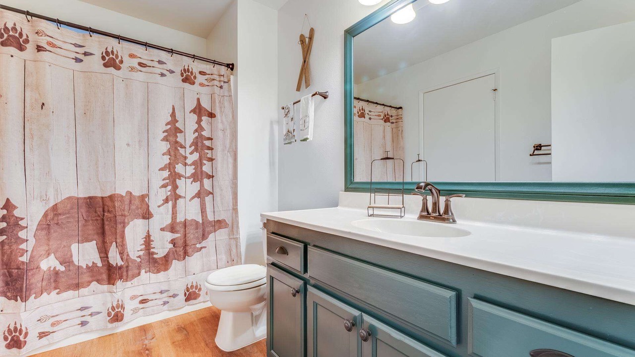 Photo of Bathroom in Arrowhead Villas