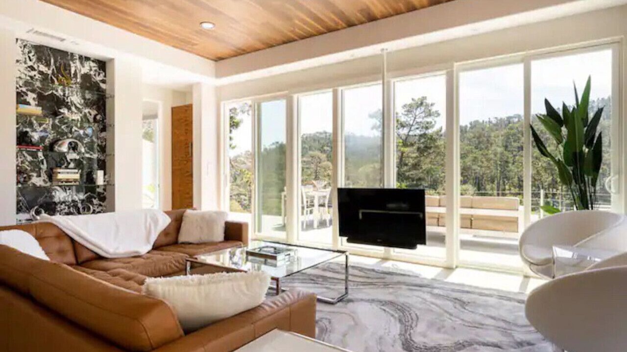 Photo of Livingroom in Monterey