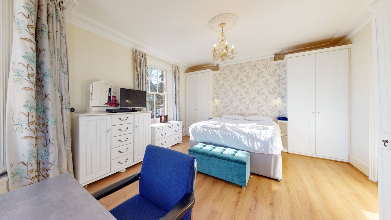 Photo of Bedroom in Queen's Park