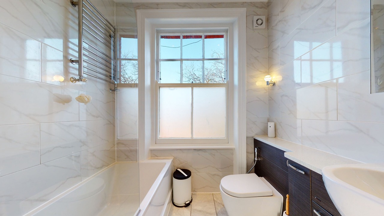 Photo of Bathroom in Queen's Park