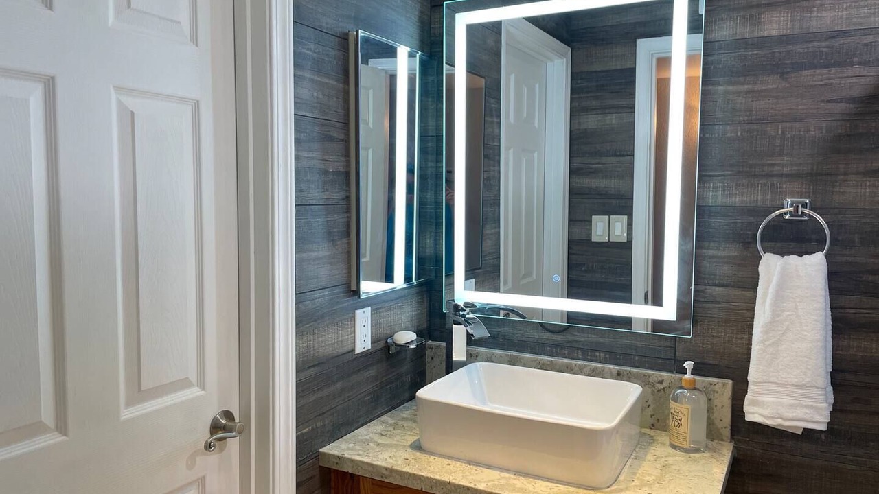 Photo of Bathroom in Roosevelt