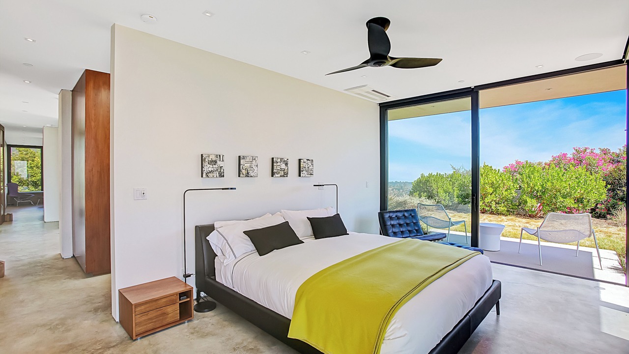 Photo of Bedroom in Historic Downtown Santa Barbara