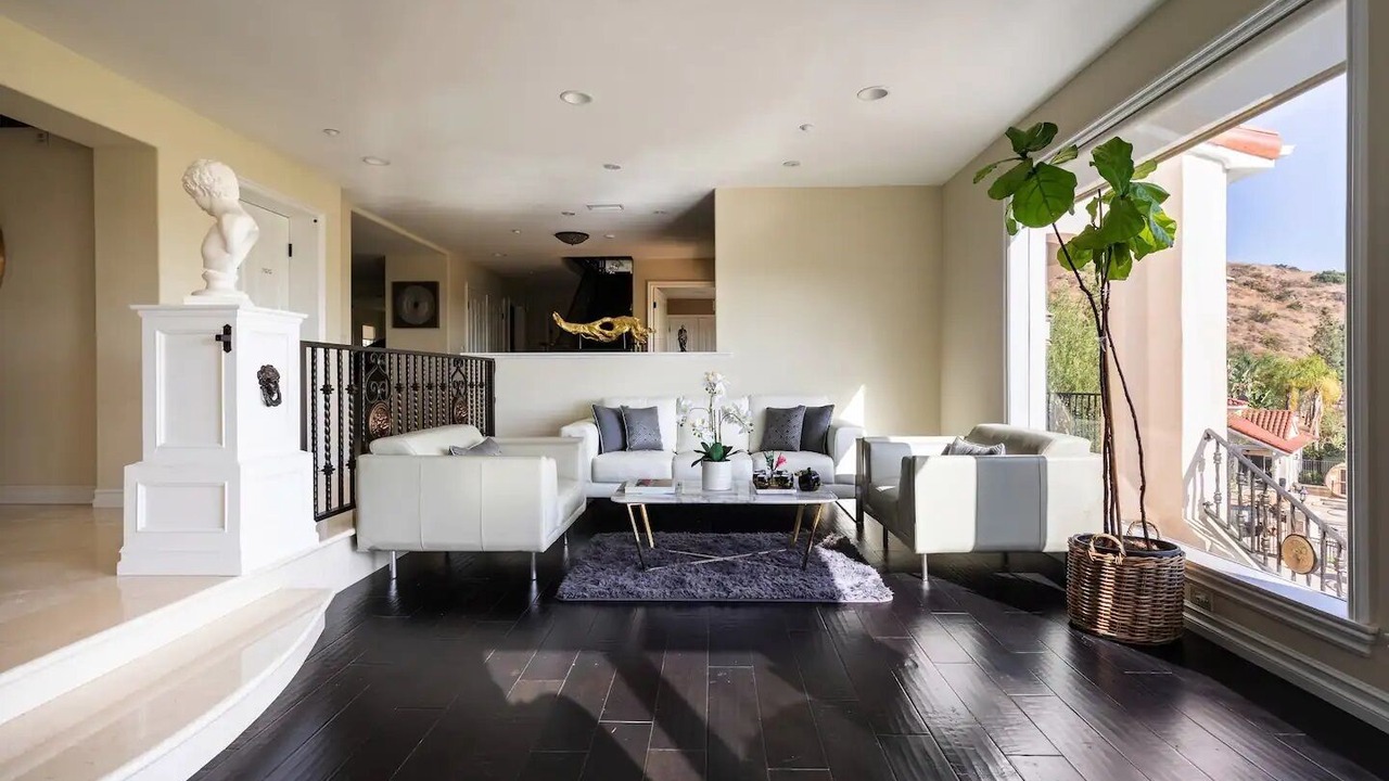 Photo of Bedroom in Orange
