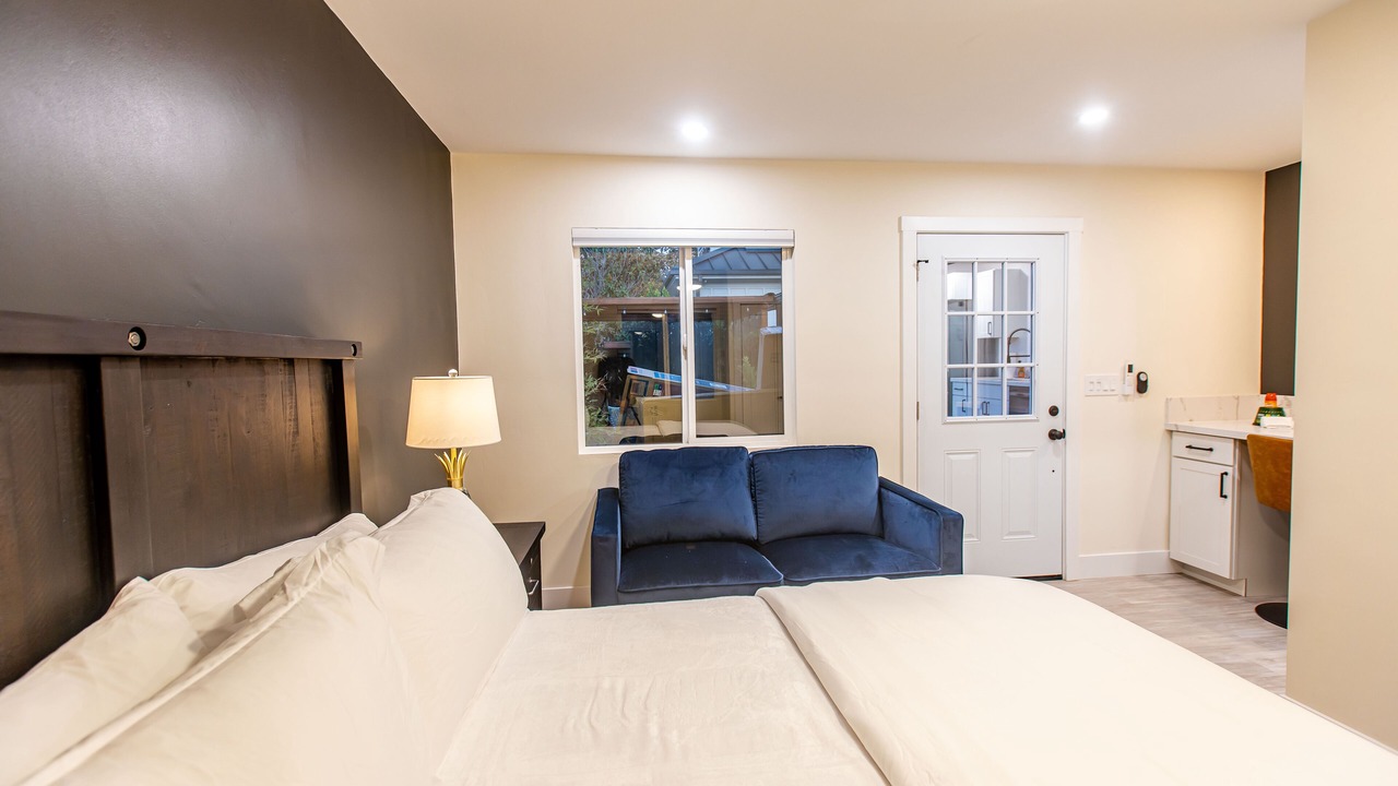 Photo of Bedroom in Pacific Beach