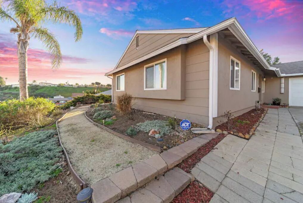 Photo of Outdoor in Linda Vista