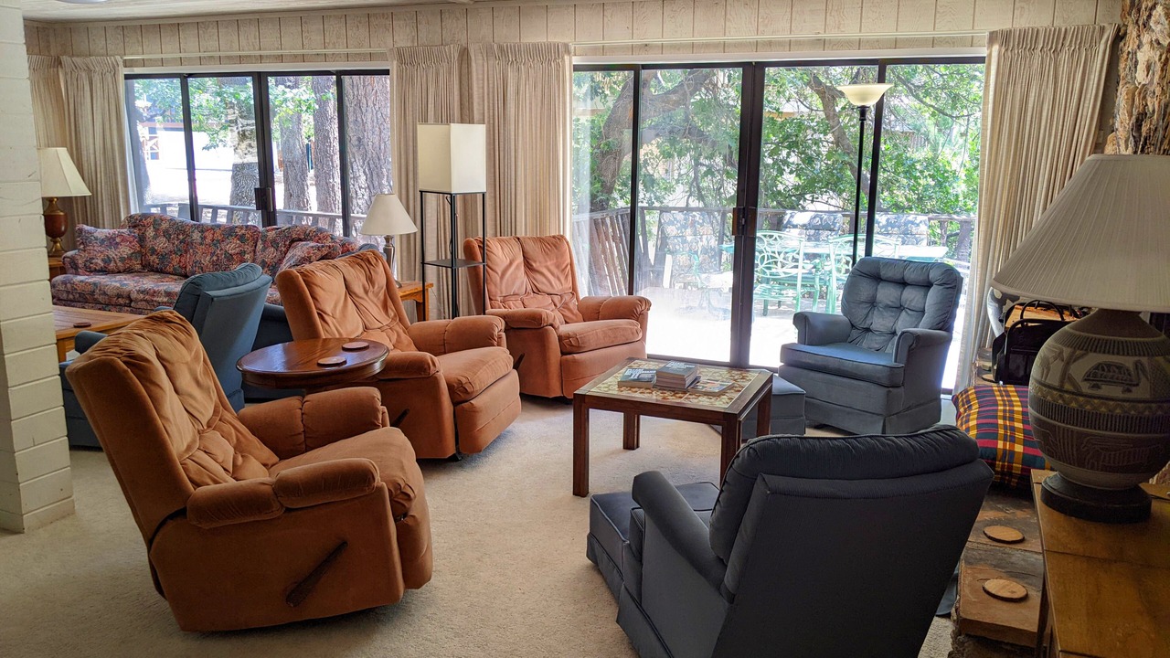 Photo of Bedroom in Green Valley Lake