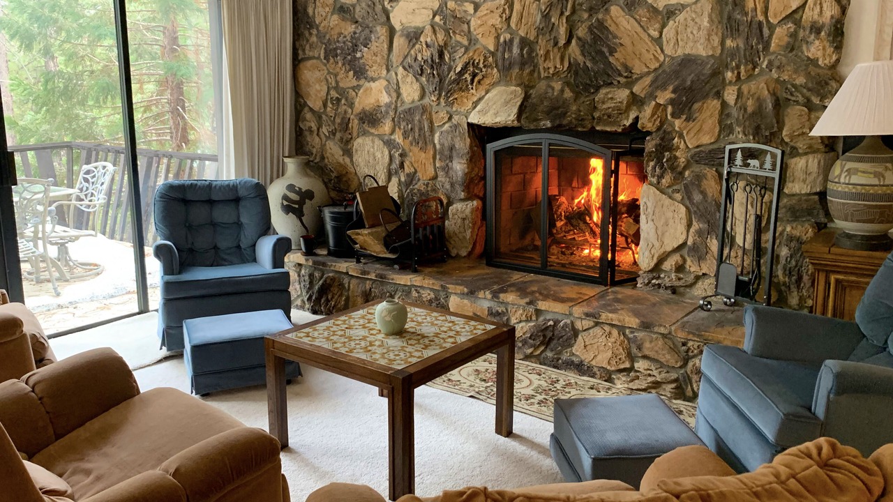 Photo of Bedroom in Green Valley Lake