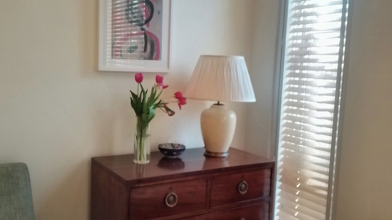 Photo of Livingroom in Mortlake