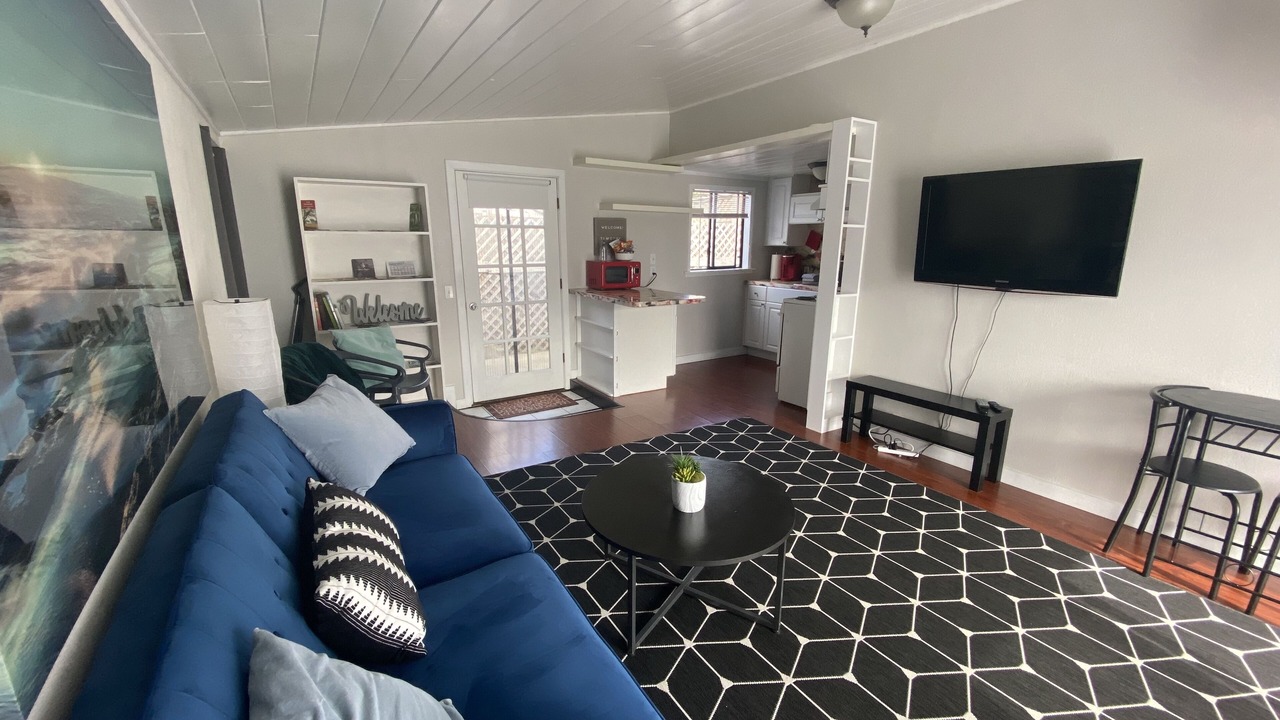 Photo of Livingroom in Humboldt Hill