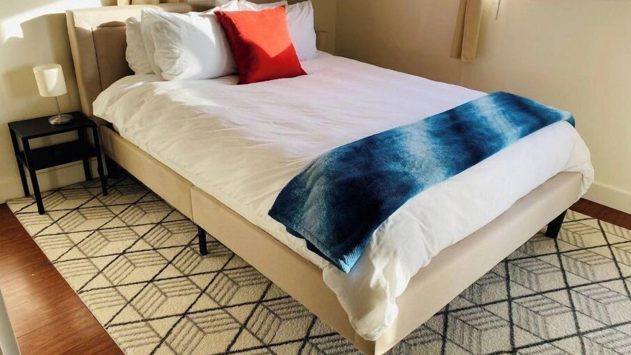 Photo of Bedroom in Humboldt Hill