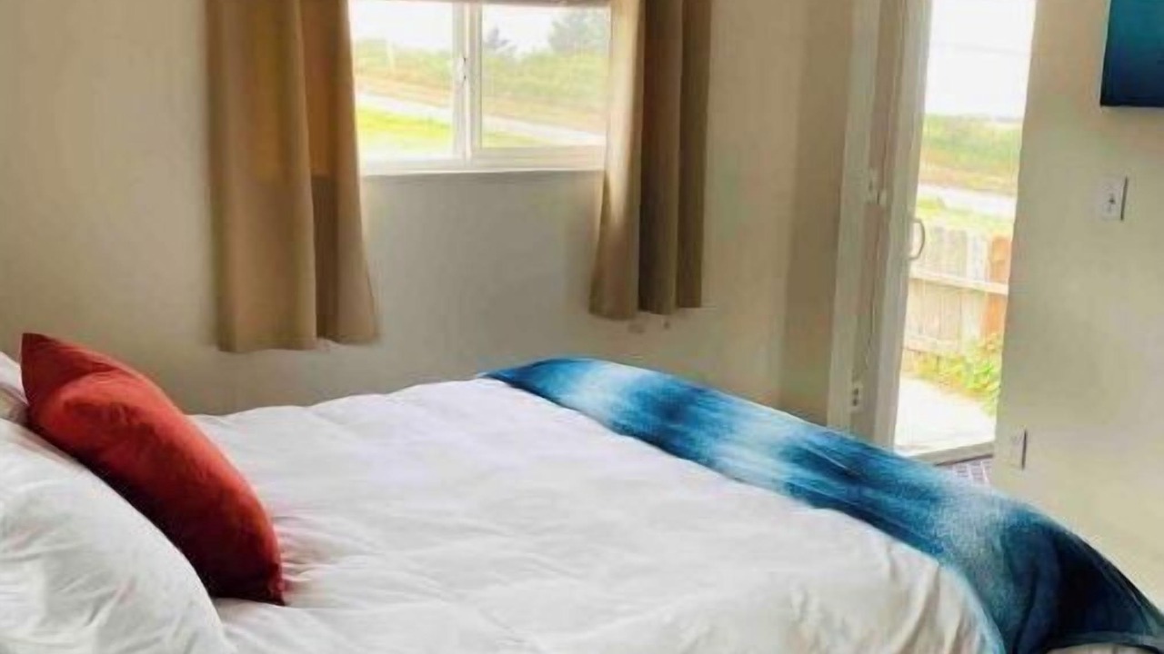 Photo of Bedroom in Humboldt Hill