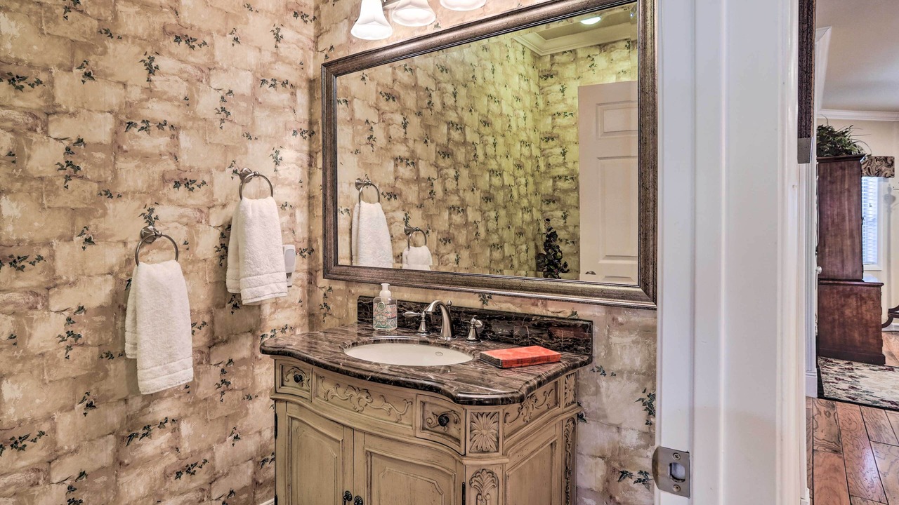 Photo of Bathroom in Blue Jay