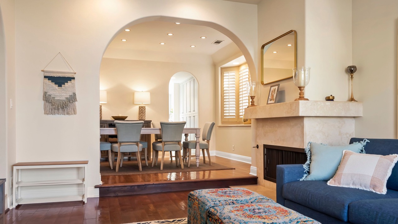 Photo of Livingroom in North Redondo