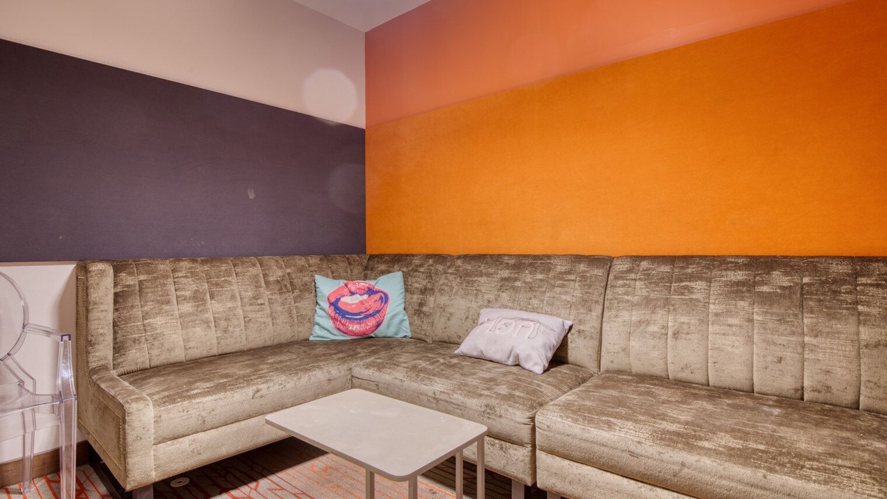 Photo of Livingroom in Studio City