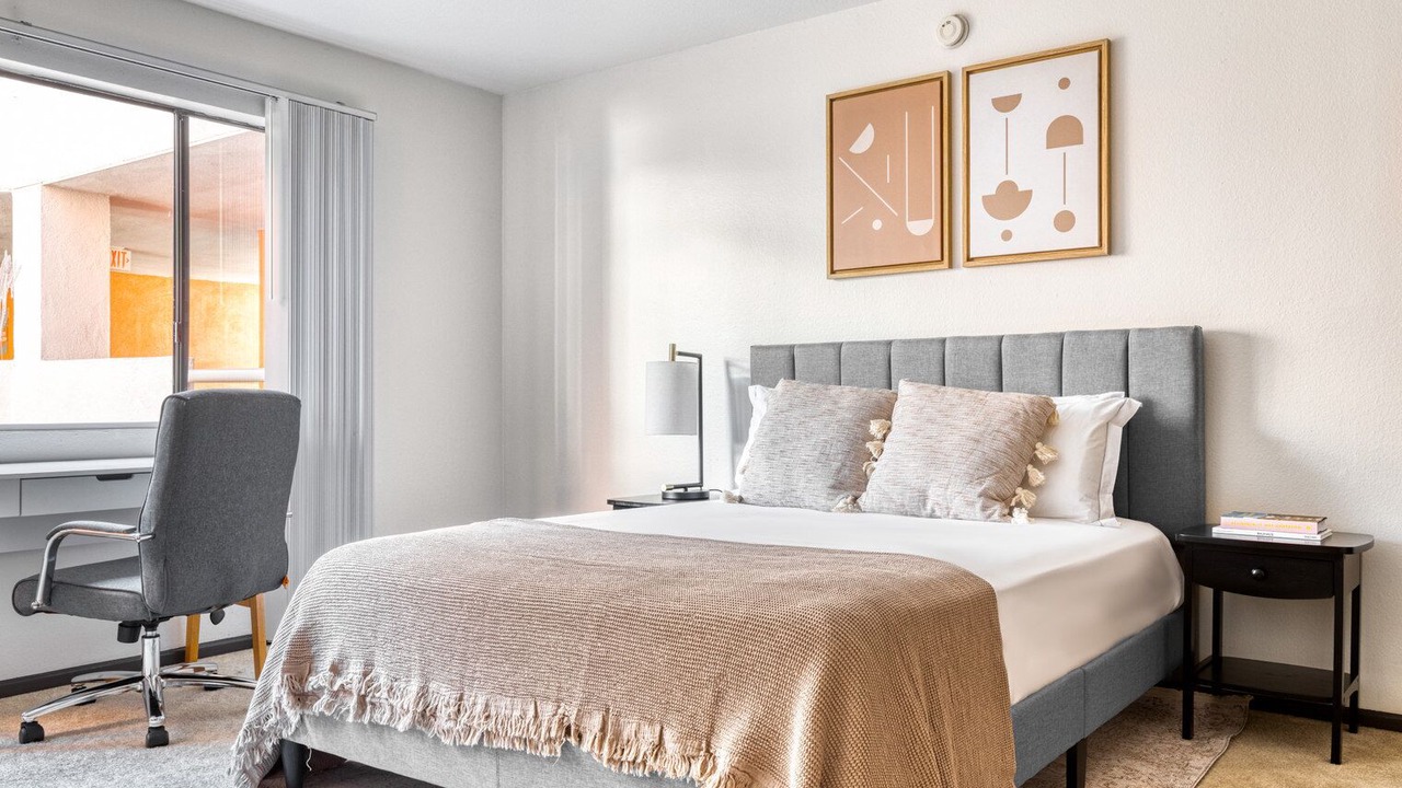 Photo of Bedroom in Studio City