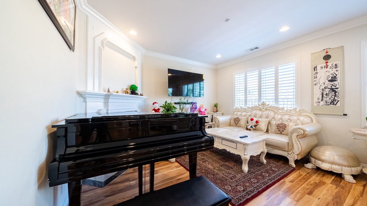 Photo of Livingroom in Monterey Park