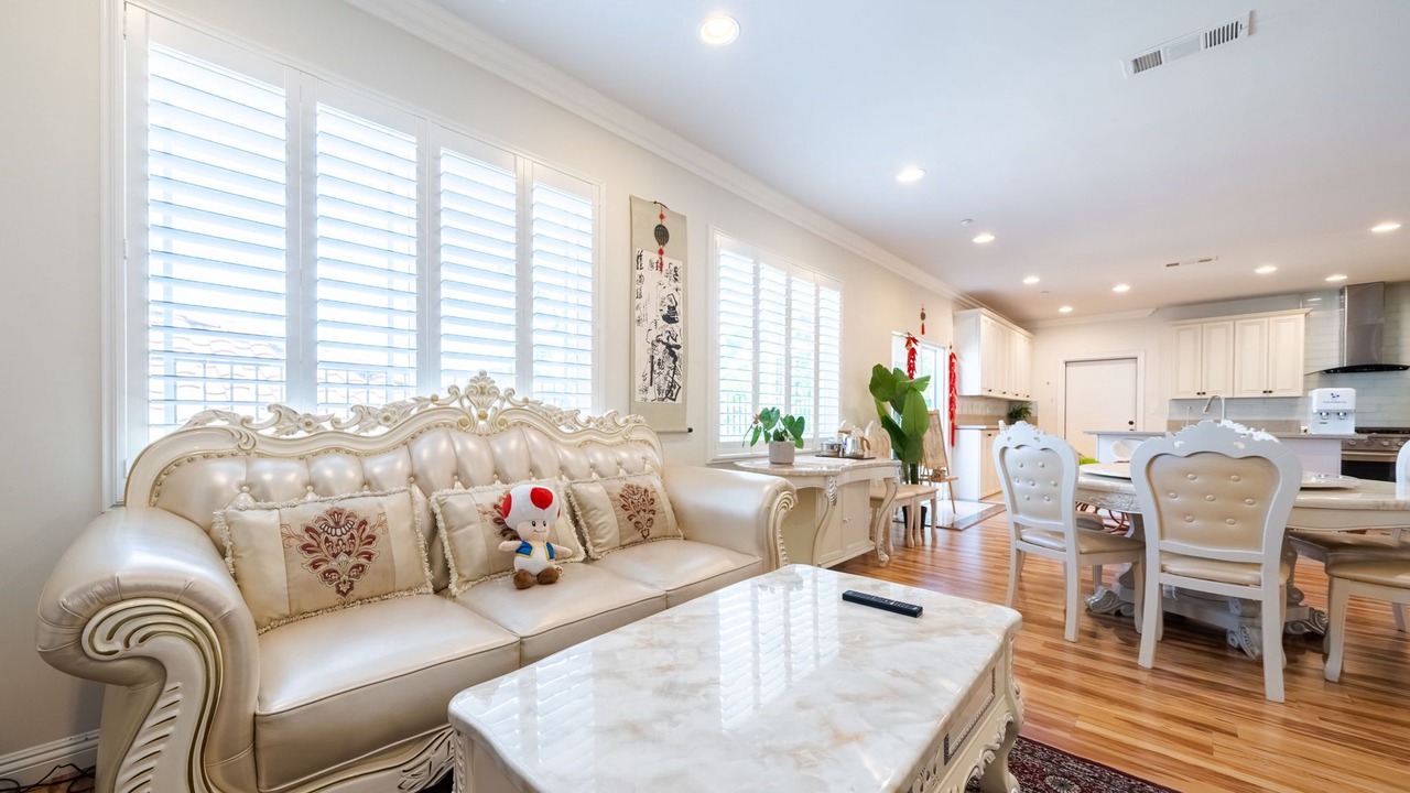 Photo of Livingroom in Monterey Park
