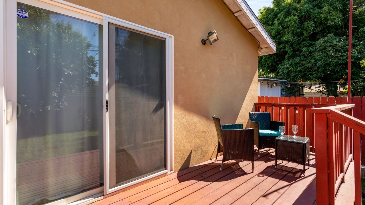 Photo of Patio Balcony in North Long Beach