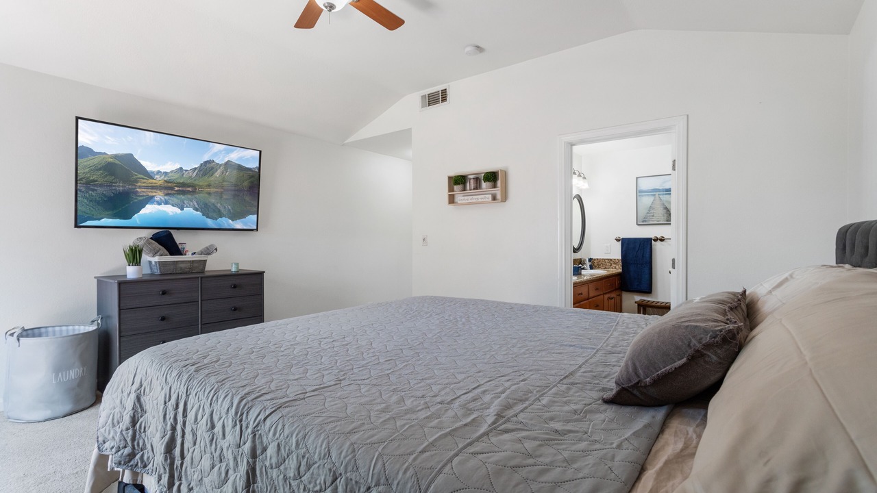 Photo of Bedroom in North Long Beach