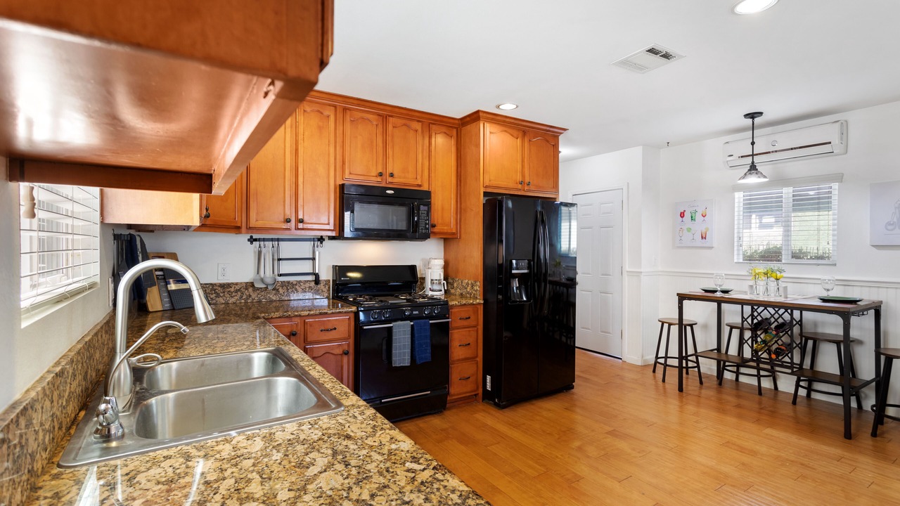 Photo of Kitchen in North Long Beach