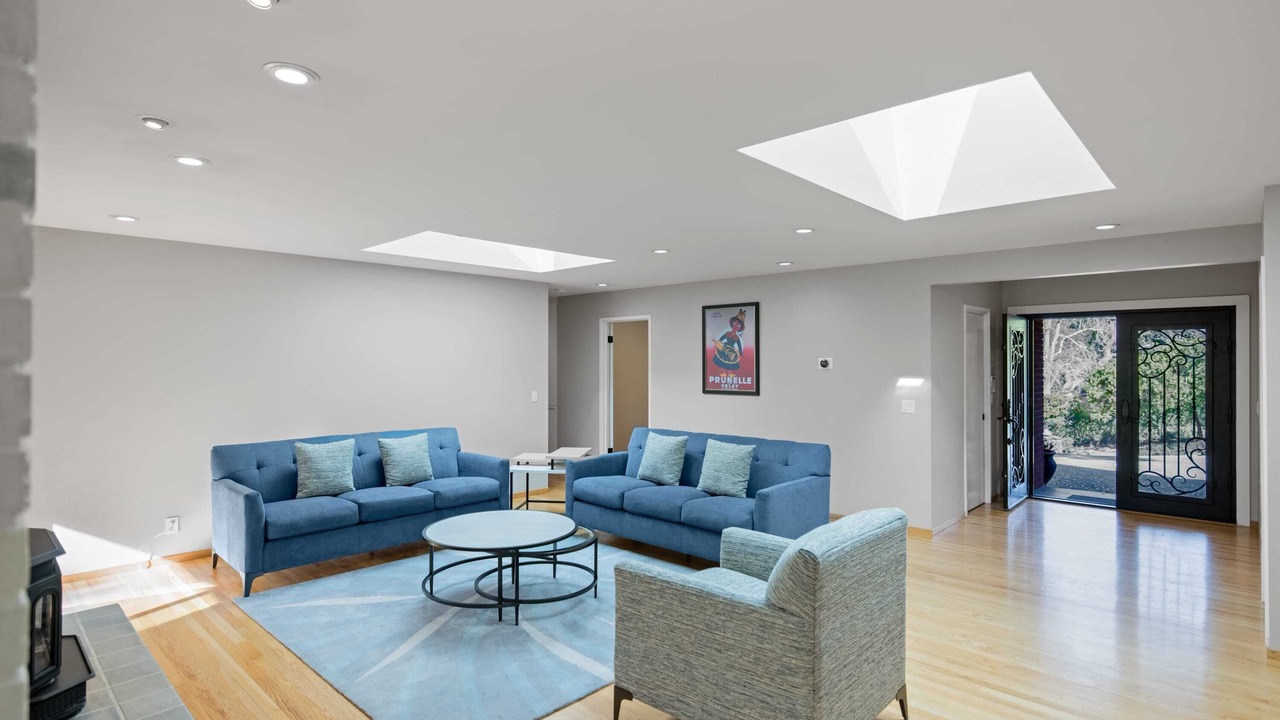 Photo of Livingroom in Carmel Valley