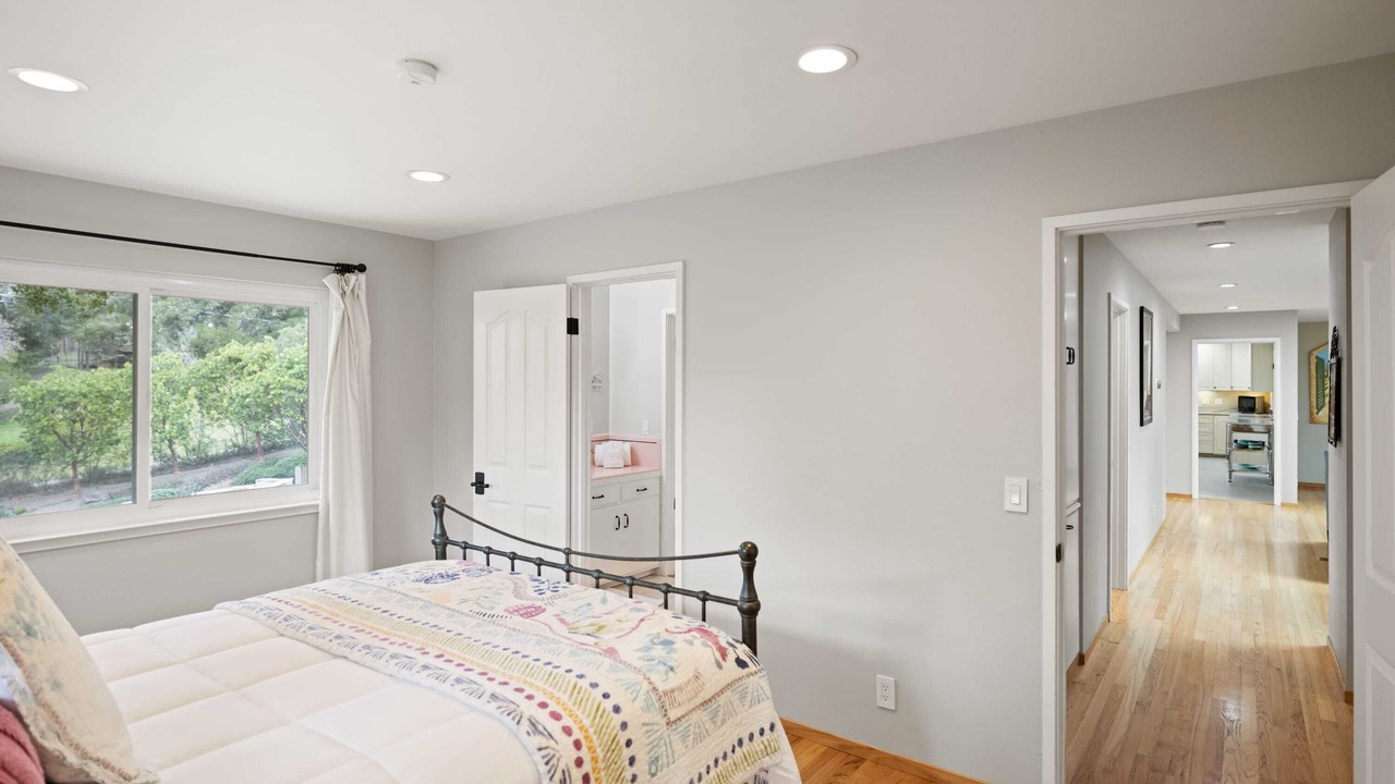 Photo of Bedroom in Carmel Valley