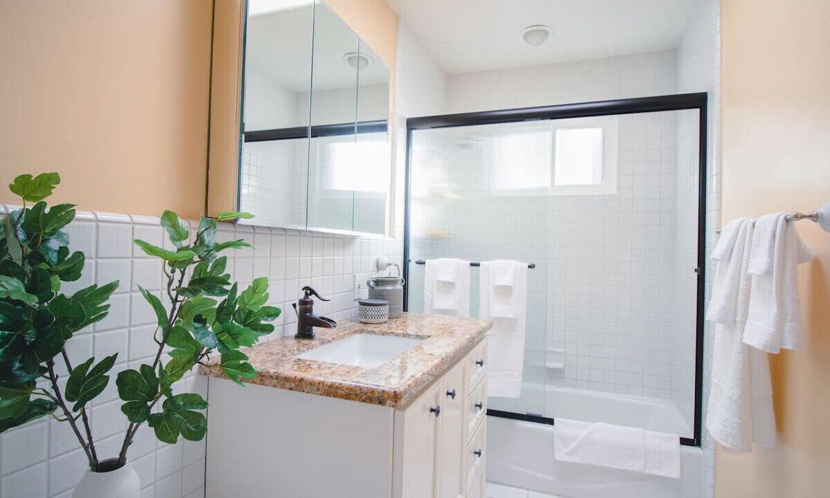 Photo of Bathroom in Bay Park