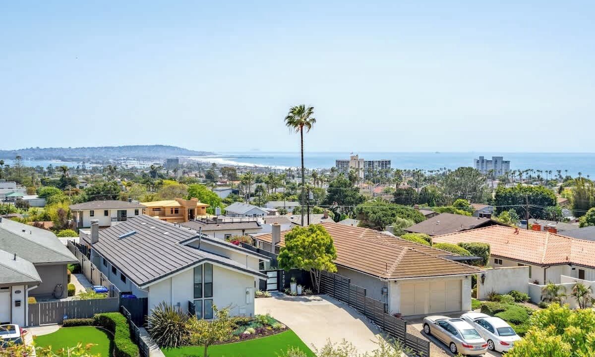 Photo of Others in La Jolla Mesa