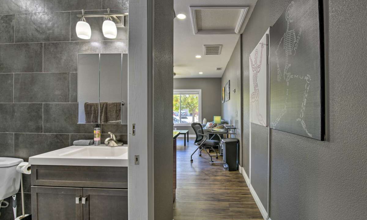 Photo of Bathroom in Ardenwood