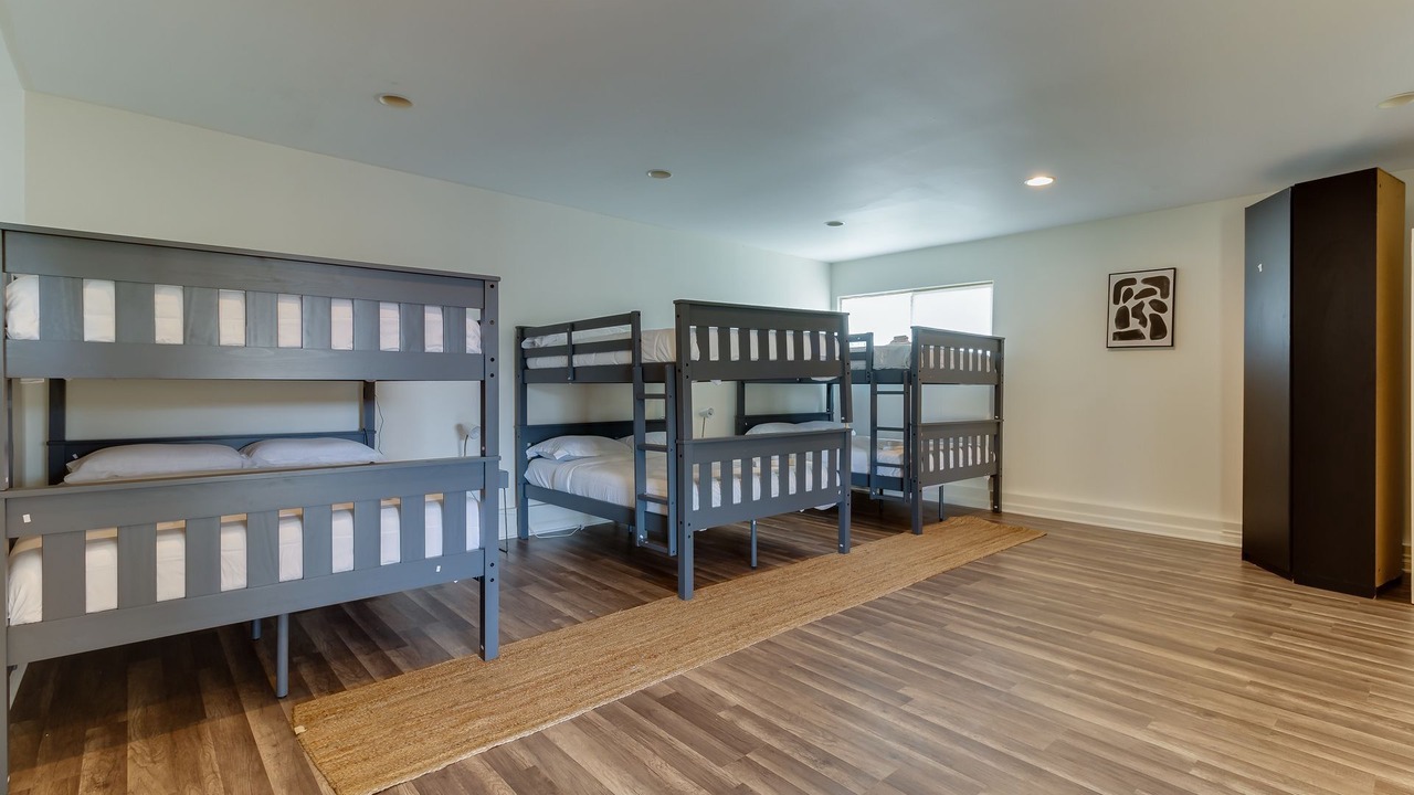 Photo of Bedroom in Granada Hills North