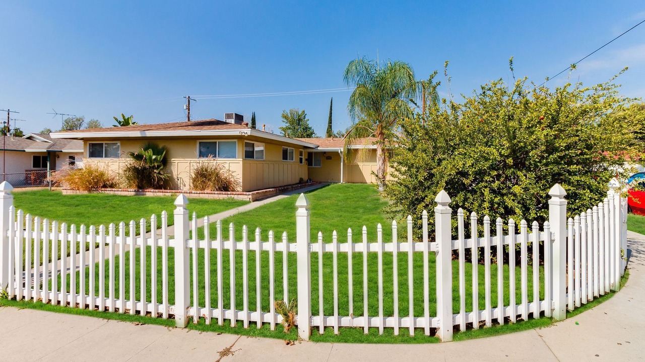 Photo of Outdoor in Granada Hills North