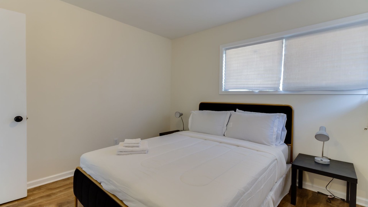 Photo of Bedroom in Granada Hills North