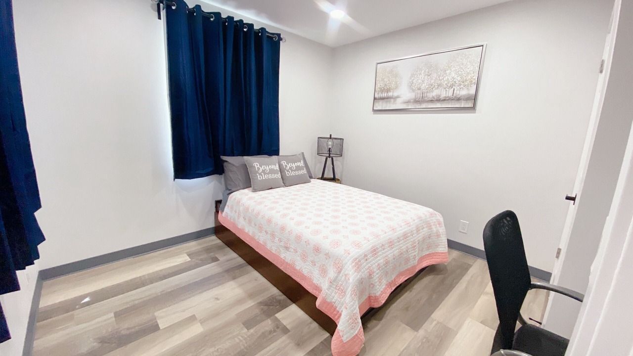 Photo of Bedroom in Fullerton