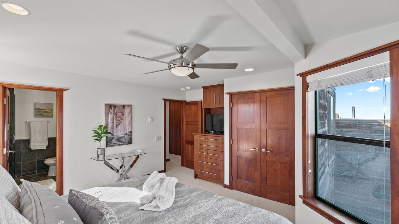 Photo of Bedroom in Monterey