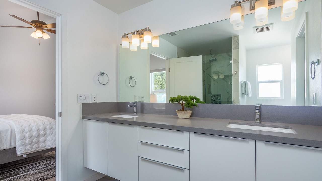 Photo of Bathroom in Magnesia Falls Cove