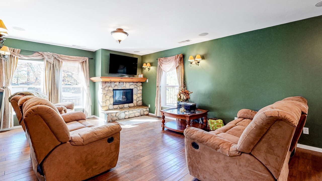 Photo of Livingroom in Arrowbear Lake