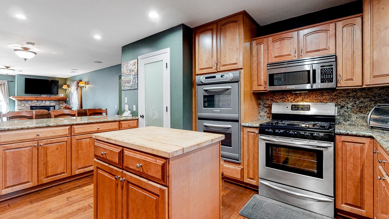Photo of Kitchen in Arrowbear Lake