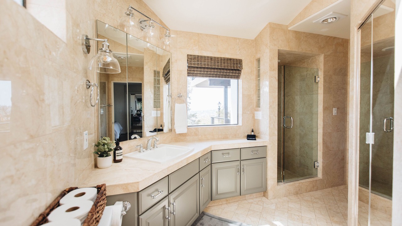 Photo of Bathroom in Riviera