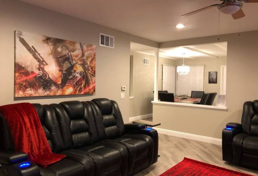Photo of Livingroom in Orange