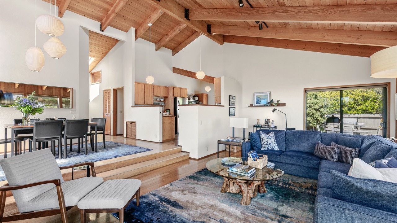 Photo of Livingroom in Sea Ranch