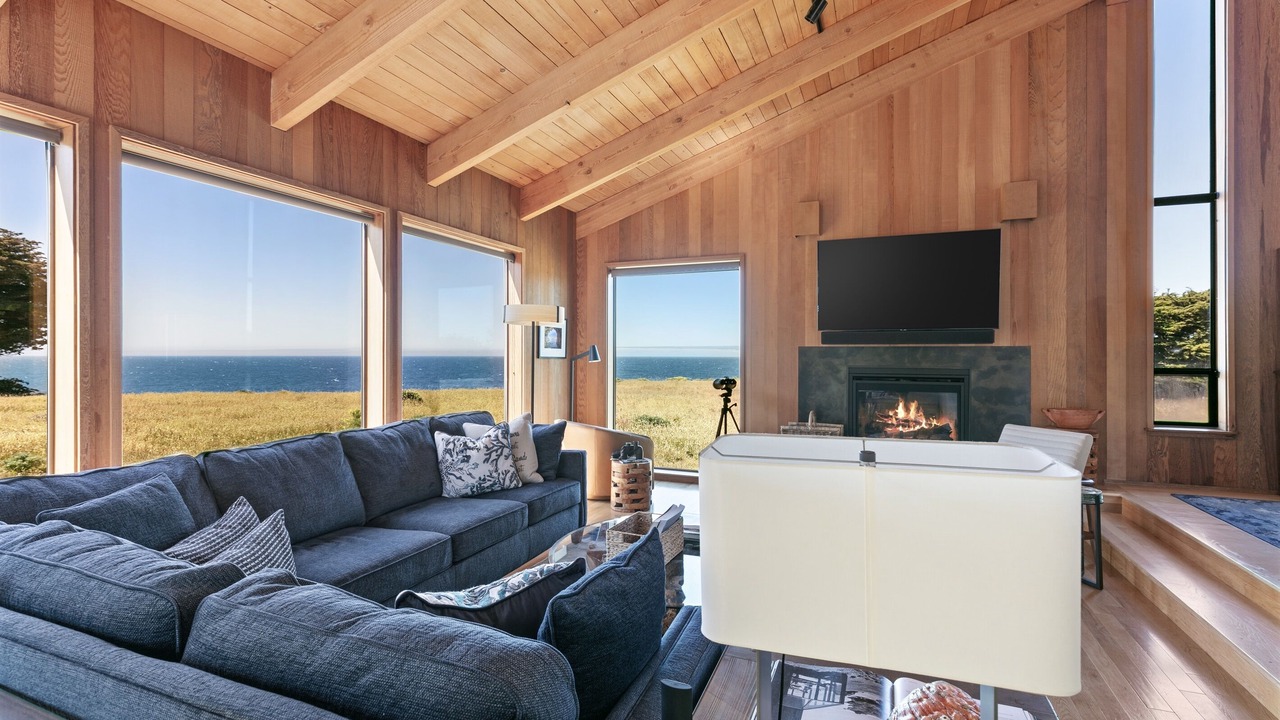 Photo of Livingroom in Sea Ranch