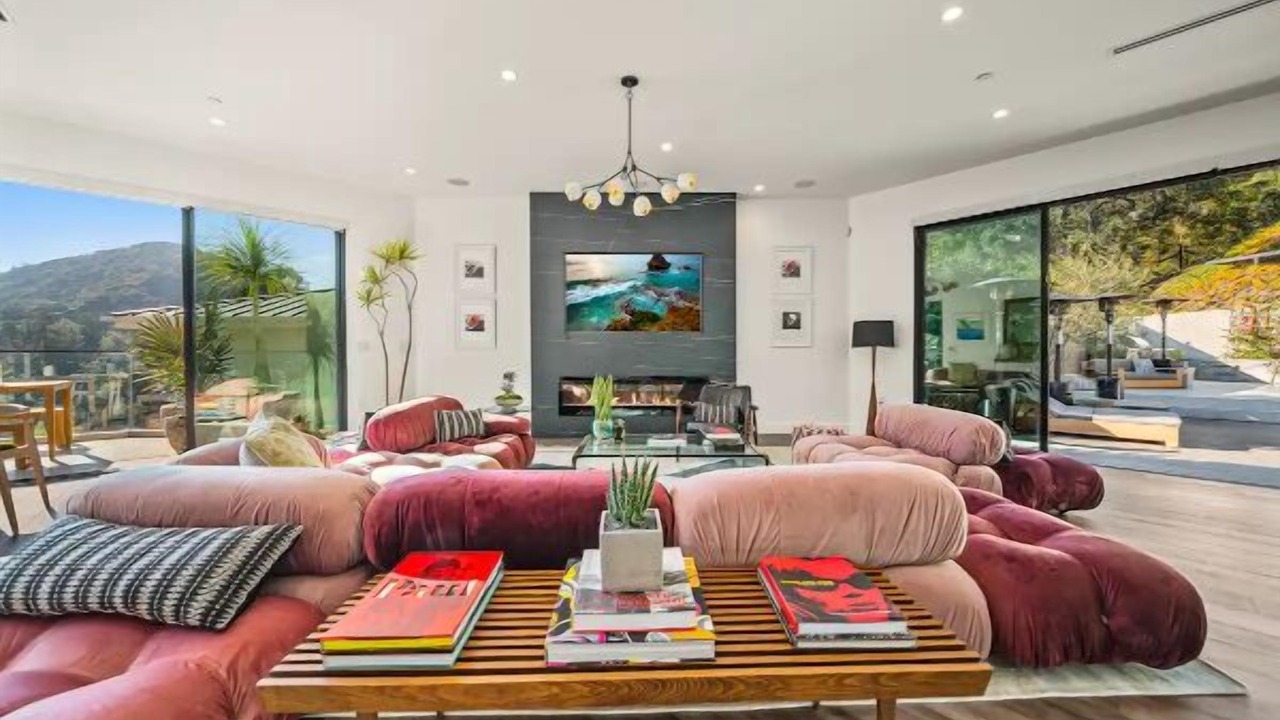 Photo of Livingroom in Laurel Canyon
