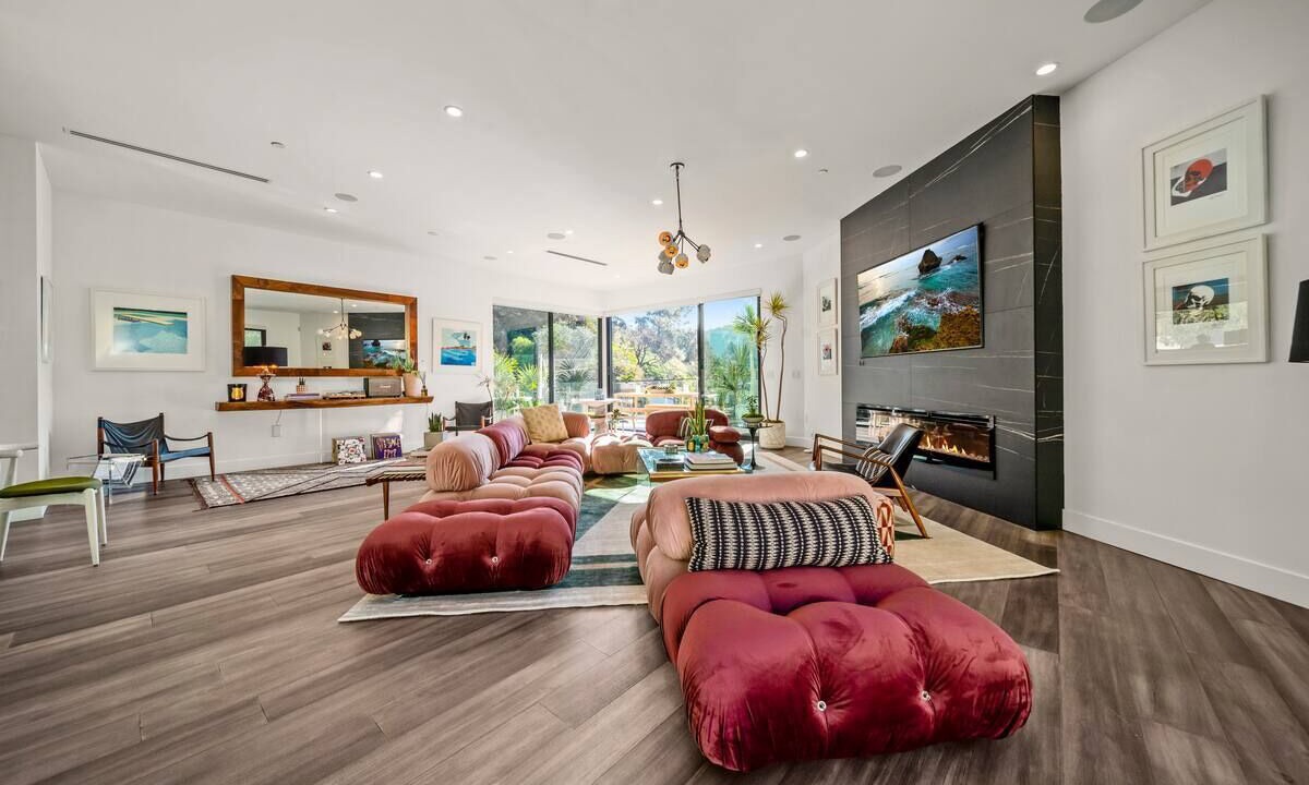 Photo of Livingroom in Laurel Canyon